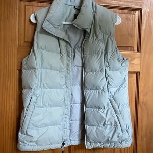 New, never worn north face puffy vest